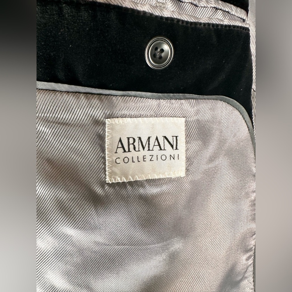 Armani Collezioni Men’s Black Velvet Blazer - Picture 12 of 15